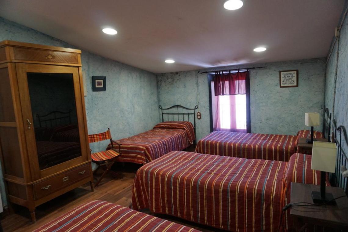Casa Rural Cal Parines Vilabella Esterno foto